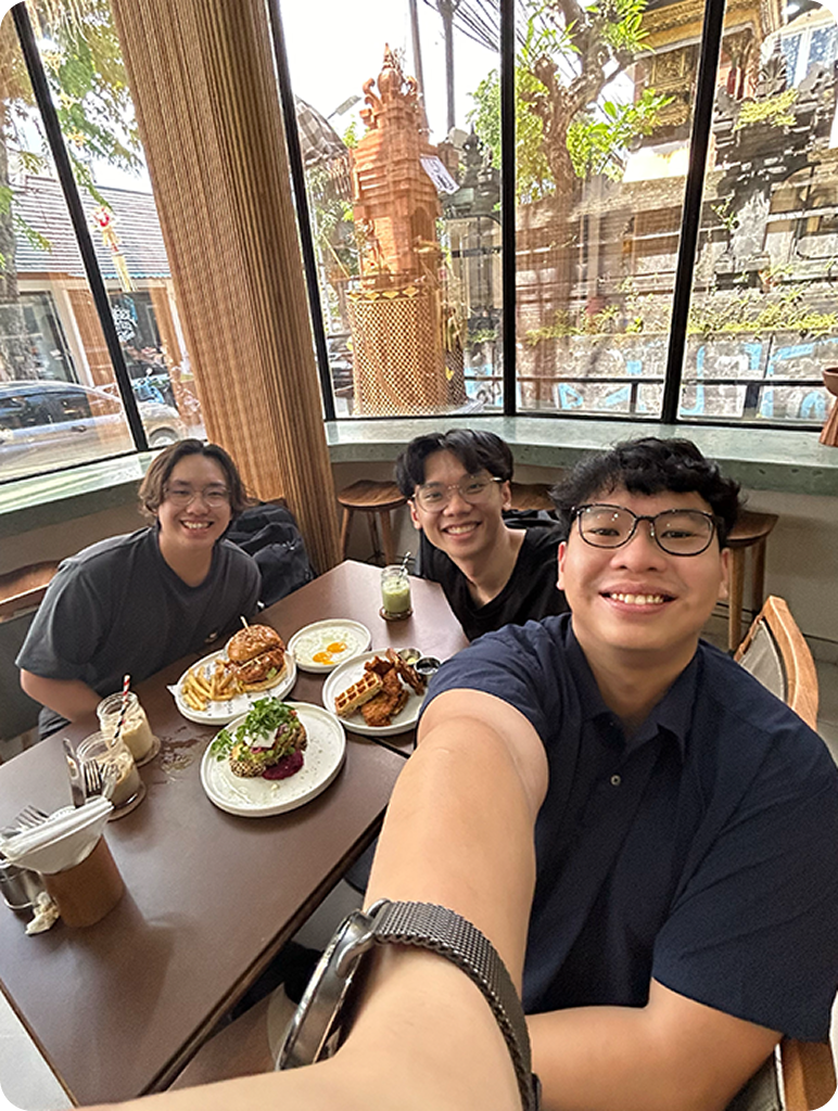 Justin with SoC friends on graduation trip