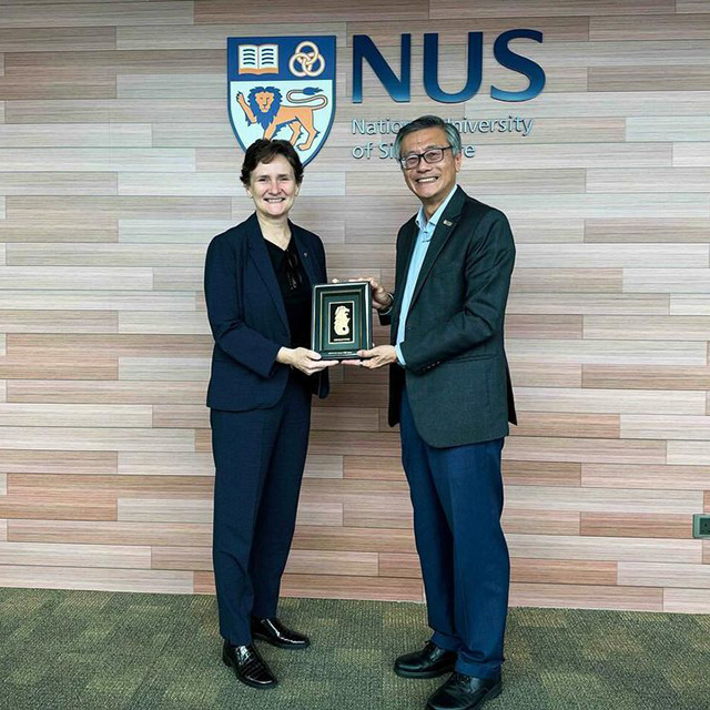 Oxford Vice-Chancellor Professor Irene Tracey visits NUS