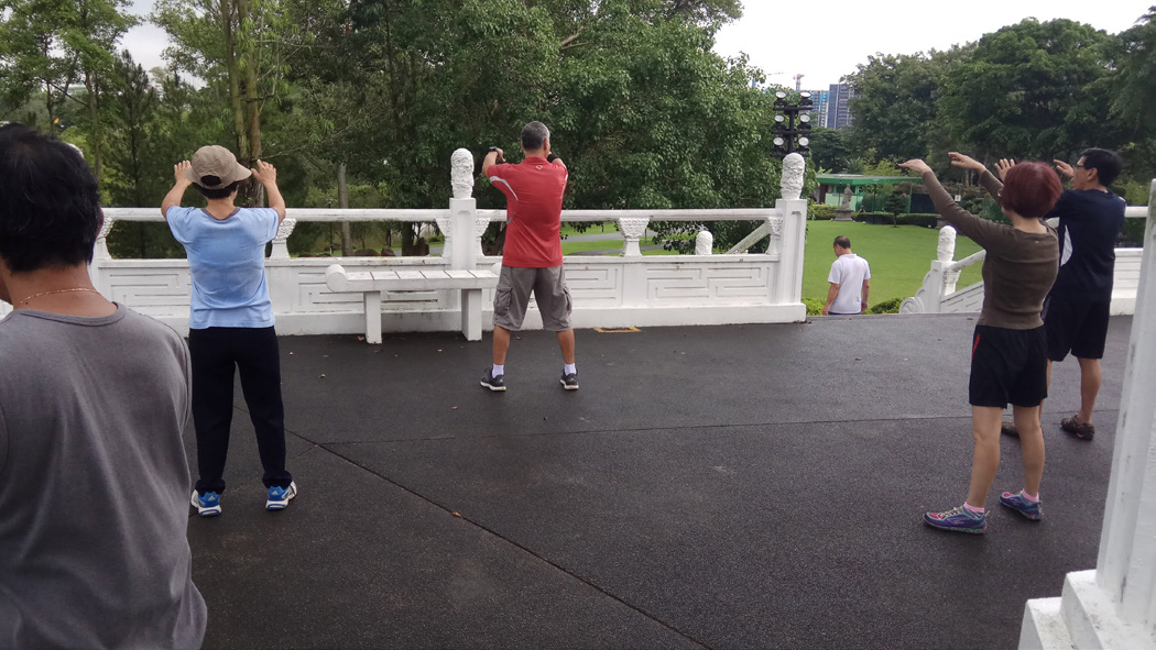 elderly from diff nationalities 16x9